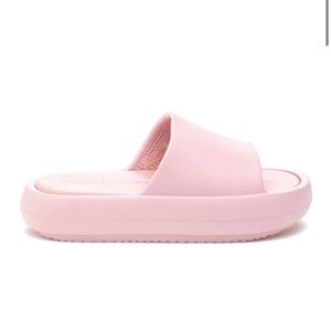 NWT J/SLIDES SQUISH Light Pink EVA Sandals